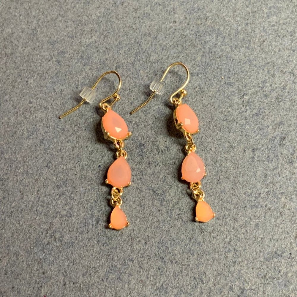 Blush pink drop gold dangle Earrings - Picture 2 of 3